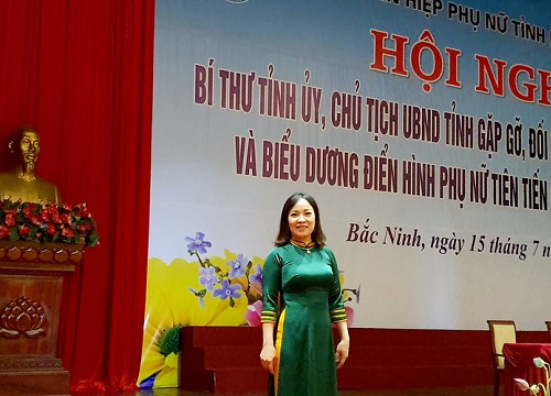 Cô giáo yêu nghề và những nỗ lực vượt qua nghịch cảnh