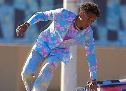 Jaden Smith mặc sặc sỡ trên phố