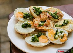 Không chỉ chấm cùng nước xíu mại như ở Đà Lạt, bánh căn còn biến hoá khôn lường với vô vàn kiểu nước chấm độc đáo