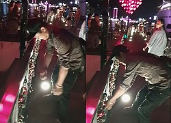 Nam thanh niên bị "ném đá" khi tự ý mở khóa trên cầu tình yêu ĐN rồi vứt xuống sông: "Cho tình yêu tụi mày xuống vực sâu"