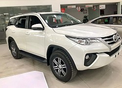 SUV 7 chỗ dưới 1,4 tỉ đồng: Ford Everest 'bất lực' bám đuổi Toyota Fortuner