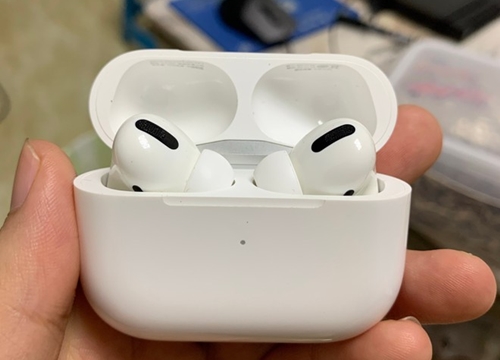 Tràn lan AirPods 'nhái' ngày càng tinh vi như hàng thật của Apple