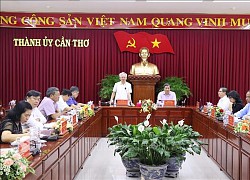 Đoàn công tác Hội đồng Lý luận Trung ương làm việc với Thành ủy Cần Thơ