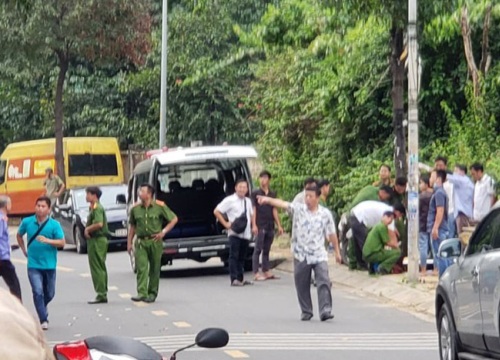 Hé lộ nguyên nhân nam sinh tử vong cạnh xe máy, ngực dính dao