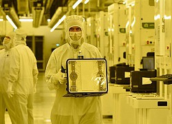 Intel trì hoãn triển khai chip 7 nm