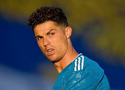 Juventus thua đau, lỡ cơ hội vô địch sớm trong ngày Ronaldo mờ nhạt