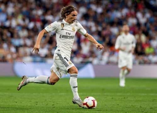 Modric chuẩn bị tinh thần chia tay Real Madrid