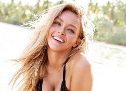 Nàng mẫu béo Camille Kostek tròn đầy cực quyến rũ với áo tắm