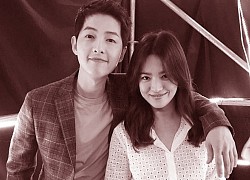 Tròn 1 năm kể từ ngày tòa án công bố Song Hye Kyo - Song Joong Ki chính thức hoàn tất thủ tục ly hôn fan hâm mộ lại đồng loạt kêu gọi điều này