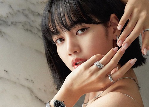 Lisa (BLACKPINK) được chọn làm đại sứ thương hiệu toàn cầu của nhãn hiệu xa xỉ BVLGARI