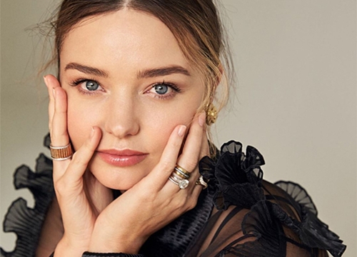 Miranda Kerr tiết lộ cách lấy lại vóc dáng sau sinh con thứ ba