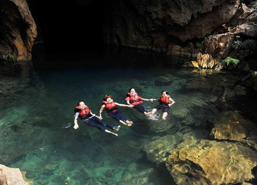 Trải nghiệm hang Tối - sông Chày