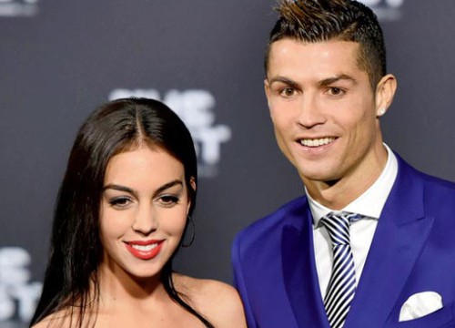 Bạn gái Ronaldo "hút hồn" fan với vòng 3 bốc lửa, "sống ảo" kiếm bộn tiền