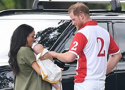 Đều phá cách khi dạy con nhưng Công nương Kate được tung hô hết mực còn Meghan Markle lại "ăn trái đắng" vì lý do này