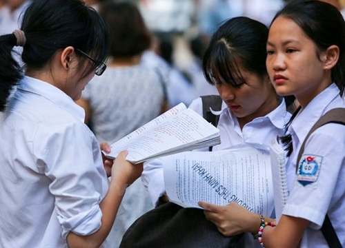 Hôm nay, học sinh Hà Nội trúng tuyển lớp 10 bắt đầu xác nhận nhập học