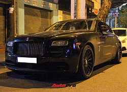 Rolls-Royce Wraith của doanh nhân Đà Lạt lột xác ấn tượng với màu đen hầm hố