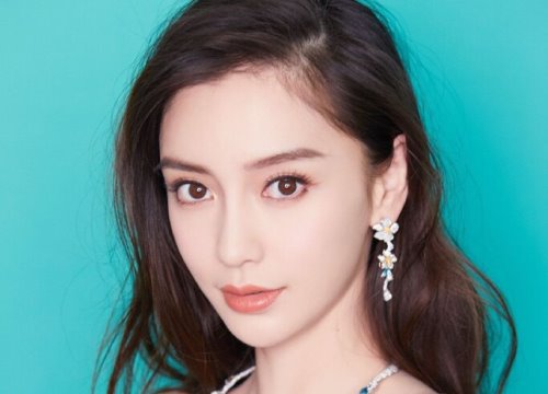 Bị đồn quá khứ là 'người mẫu hầu rượu', Angelababy nhất quyết khởi kiện kẻ tung tin đồn đến cùng!