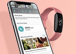 Fitbit "trình làng" dòng đồng hồ đối đầu với Apple Watch