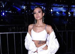 Gu thời trang cá tính và sexy của HLV nữ duy nhất của 'King of Rap'