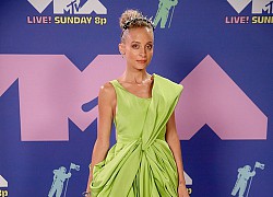 Nicole Richie mặc váy Công Trí dự thảm đỏ VMAs 2020