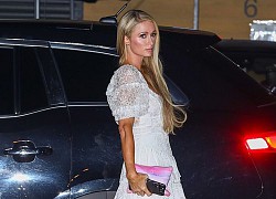 Paris Hilton diện đầm ren ngọt ngào đi hẹn hò cùng bạn trai kém tuổi