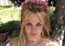 Britney Spears điệu đà nữ tính, tràn đầy sức sống ở tuổi 38