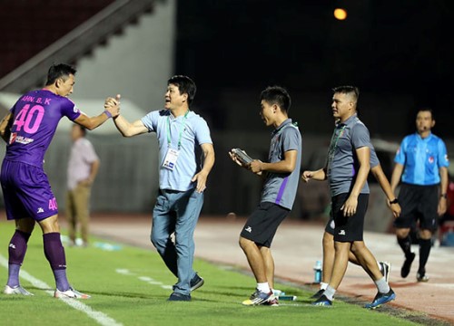 Chủ tịch kỳ lạ nhất V-League nói về đề xuất trao luôn cúp cho Sài Gòn FC