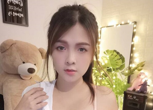 Mê diện đồ cắt hở, hotgirl bị khoá tài khoản vĩnh viễn bởi liên tục khoe dáng quá táo bạo