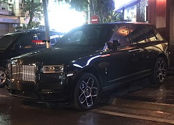 Bắt gặp Rolls-Royce Cullinan Black Badge đầu tiên về Việt Nam, giá bán là điều gây tò mò