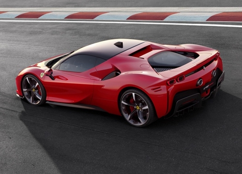 Ferrari tạm dừng sản xuất SF90 Stradale vì Covid-19