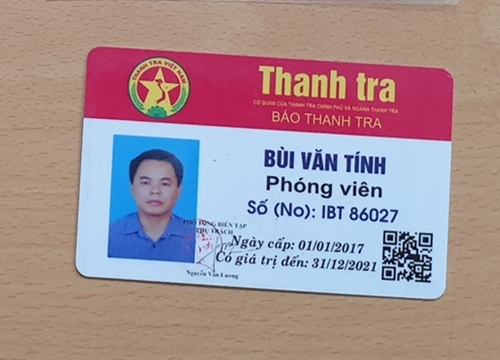 Lái xe mua "thẻ phóng viên" giá 3 triệu đồng