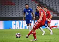 Lewandowski áp sát kỷ lục cúp C1 của Ronaldo, tung chiến thư dọa Messi