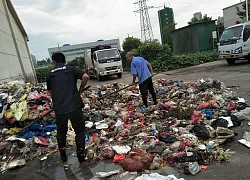 Mất giấy báo trúng tuyển đại học, công nhân vệ sinh lục tung hơn 8 tấn rác để tìm lại cho nam sinh