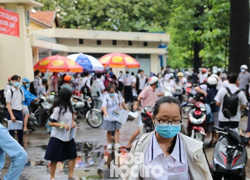 Kết thúc buổi thi sáng 10/8: Sinh học và Lịch sử đứng đầu về độ khó của 2 bài thi