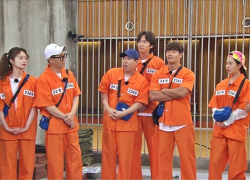 Kim Jong Kook giữ lời hứa tặng quà cho khách mời khiến Running Man thoát khỏi cảnh rating lẹt đẹt