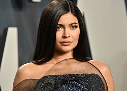 Kylie Jenner sau 13 năm vào showbiz