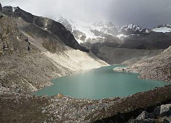 Mối nguy khôn lường từ 'sóng thần trên bầu trời' ở sông băng Bhutan