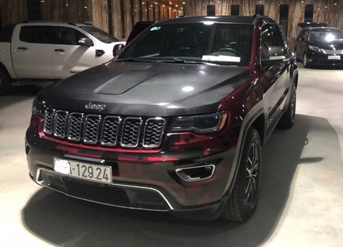 Xe hiếm Jeep Grand Cherokee Limited 2017 rao giá 2,6 tỉ đồng