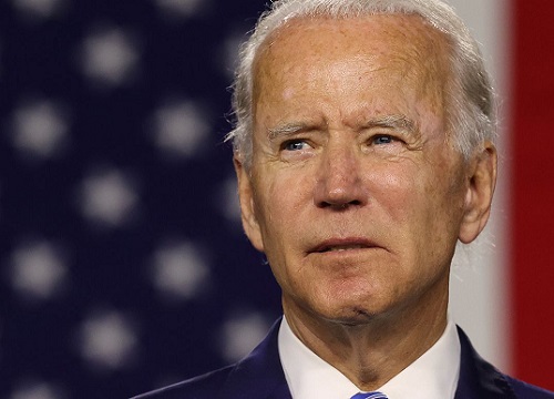 Bức ảnh ông Biden gọi điện được gần 800.000 lượt thích: Mọi người chỉ chú ý một thứ trên bàn