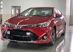 Cận cảnh Toyota Corolla Altis 2020 giá từ 733 triệu tại Việt Nam