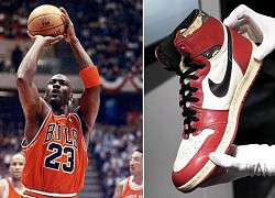 Đôi giày của huyền thoại bóng rổ Michael Jordan được bán giá kỷ lục