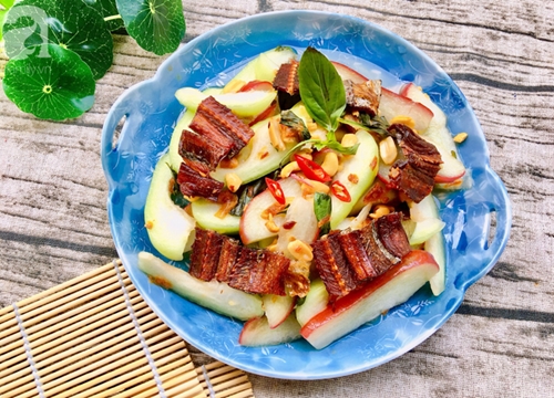 Dùng quả roi làm món salad ăn giảm cân, cả công ty tôi ai cũng ngạc nhiên rồi lại rào rào làm theo vì quá ngon!