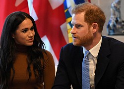 Harry và Meghan Markle rưng rưng nước mắt thực hiện chuỗi nhiệm vụ Hoàng gia cuối cùng trước khi nói lời tạm biệt gia tộc