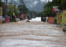 Mưa lũ gây ngập úng thị trấn Yên Thế