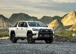 Toyota Hilux mới ra mắt thị trường Việt Nam, giá bán từ 620 triệu đồng