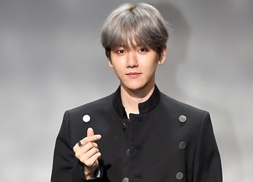 Baekhyun và Jinwoo đụng hàng áo khoác 2.800 USD