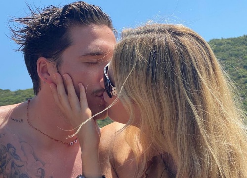 Brooklyn Beckham và con gái nhà tỷ phú sẽ phải chờ khá lâu mới được tổ chức đám cưới vì lý do đặc biệt này