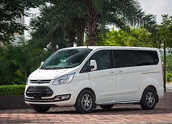 Giá lăn bánh xe MPV Ford Tourneo mới nhất tháng 8/2020