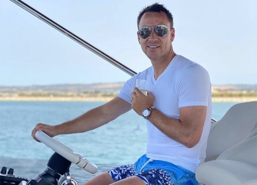 John Terry đầu tư thua lỗ, công ty phá sản