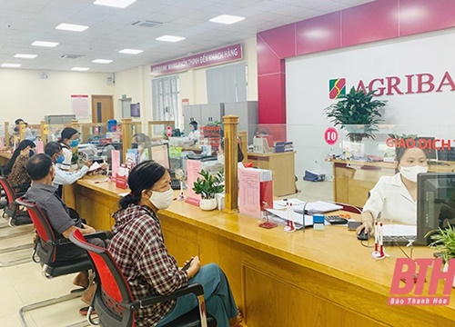 Agribank Nam Thanh Hóa tích cực hỗ trợ khách hàng bị ảnh hưởng bởi dịch COVID-19